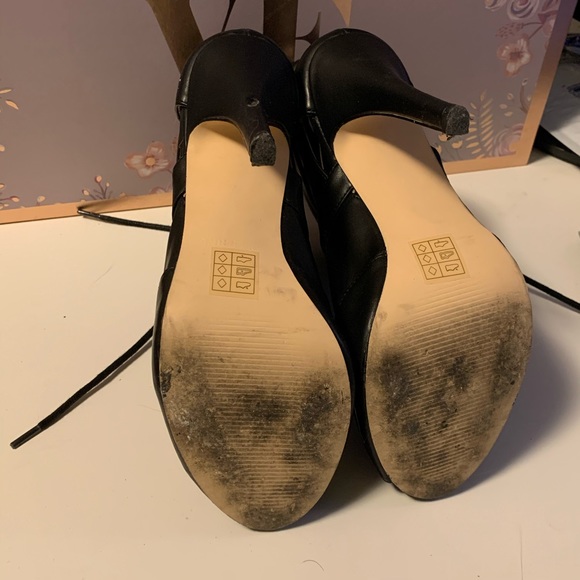 Spring Black heeled shoes - Picture 5 of 5